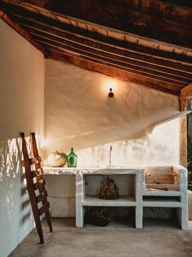 Epicos House, Your Home Away From Home. Nogueira  Exteriör bild