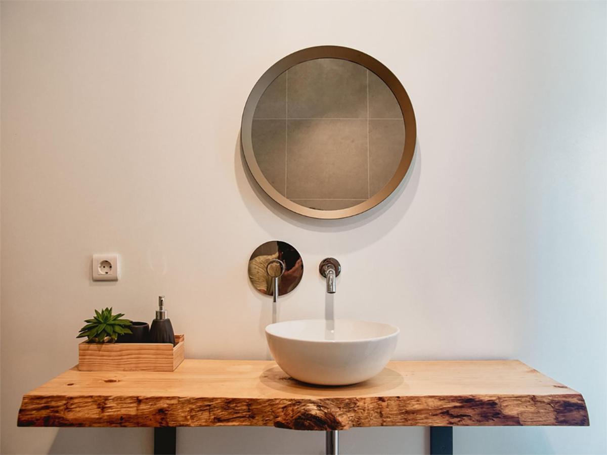 Epicos House, Your Home Away From Home. Nogueira  Exteriör bild
